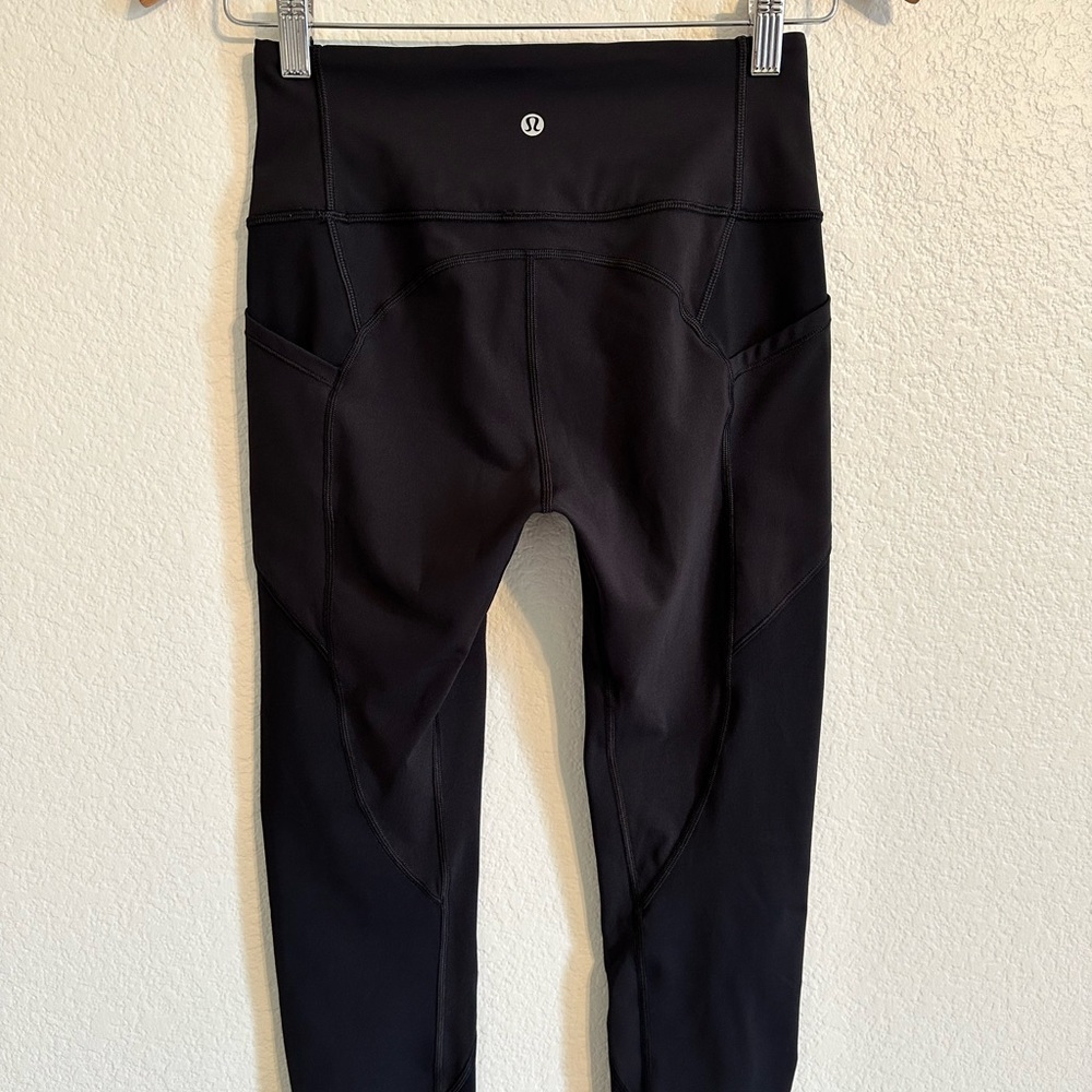 Lululemon Leggings All The Right Places Crop II Size 6 Black